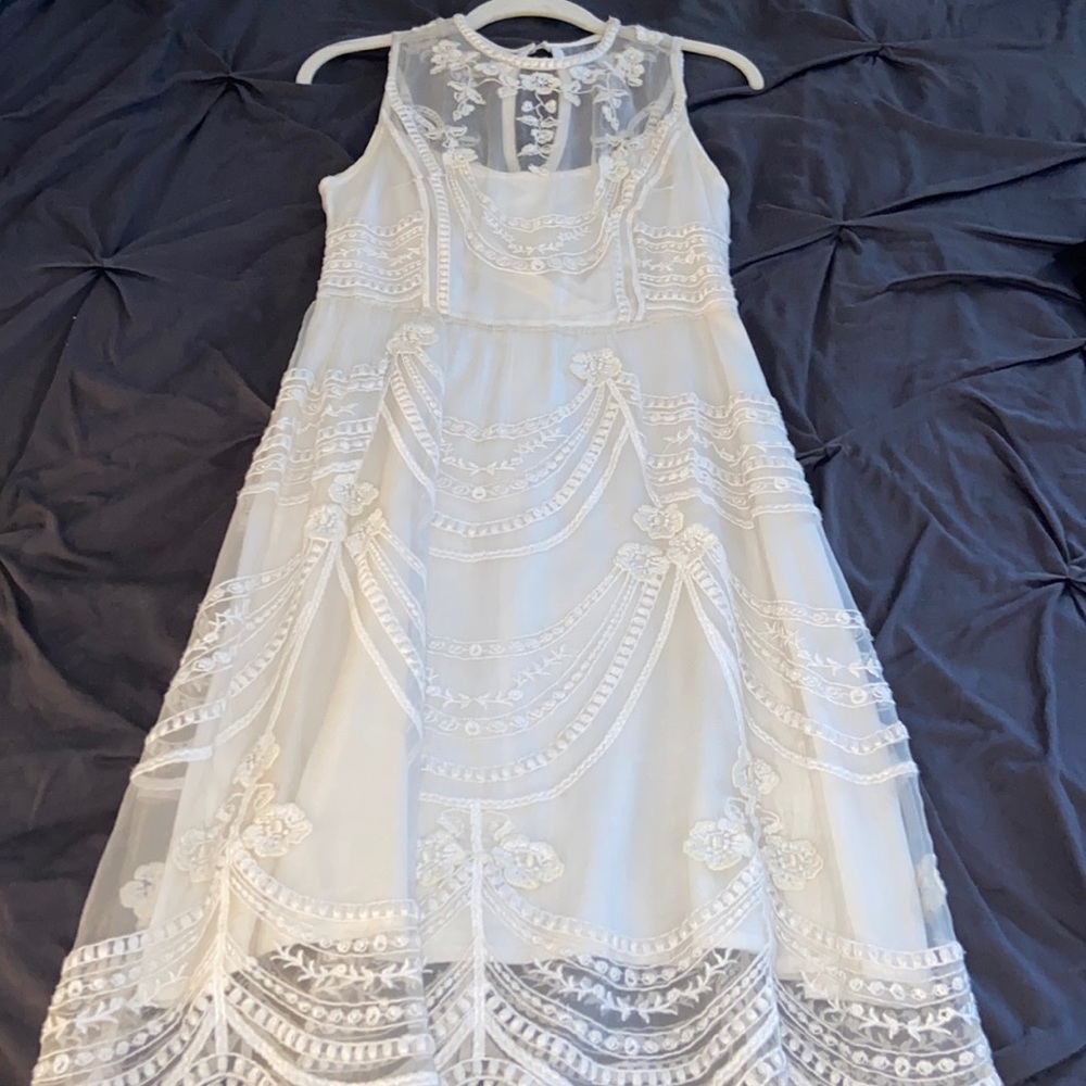 Anthropologie dress white/cream. Fully lined silk lace dress